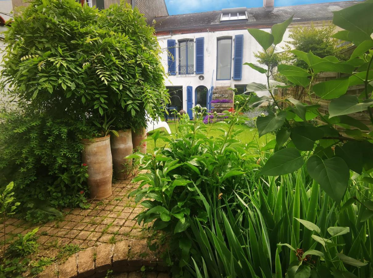 Lile Bleue, Un Parfum De Voyage Villa Cholet Esterno foto